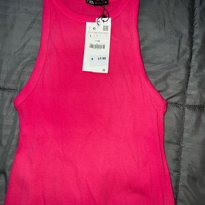 Zara midi dress size large. Never worn with tags. Very stretchy